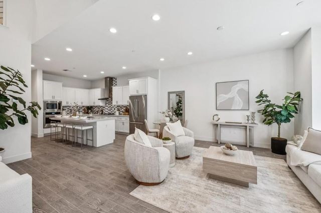 818 Anson Lane, Burlingame, CA 94010