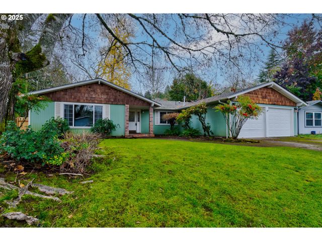 830 IRONWOOD Dr Se, Salem, OR 97306