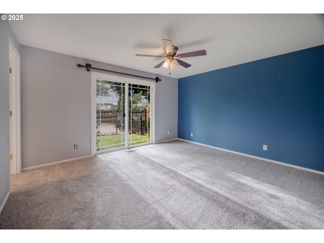 830 IRONWOOD Dr Se, Salem, OR 97306