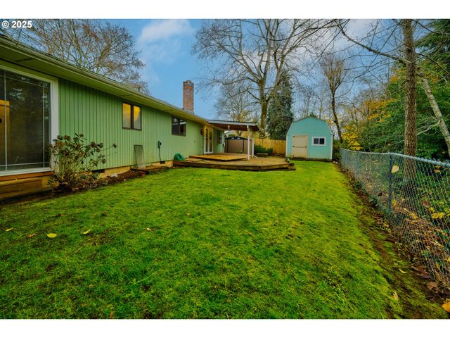 830 IRONWOOD Dr Se, Salem, OR 97306