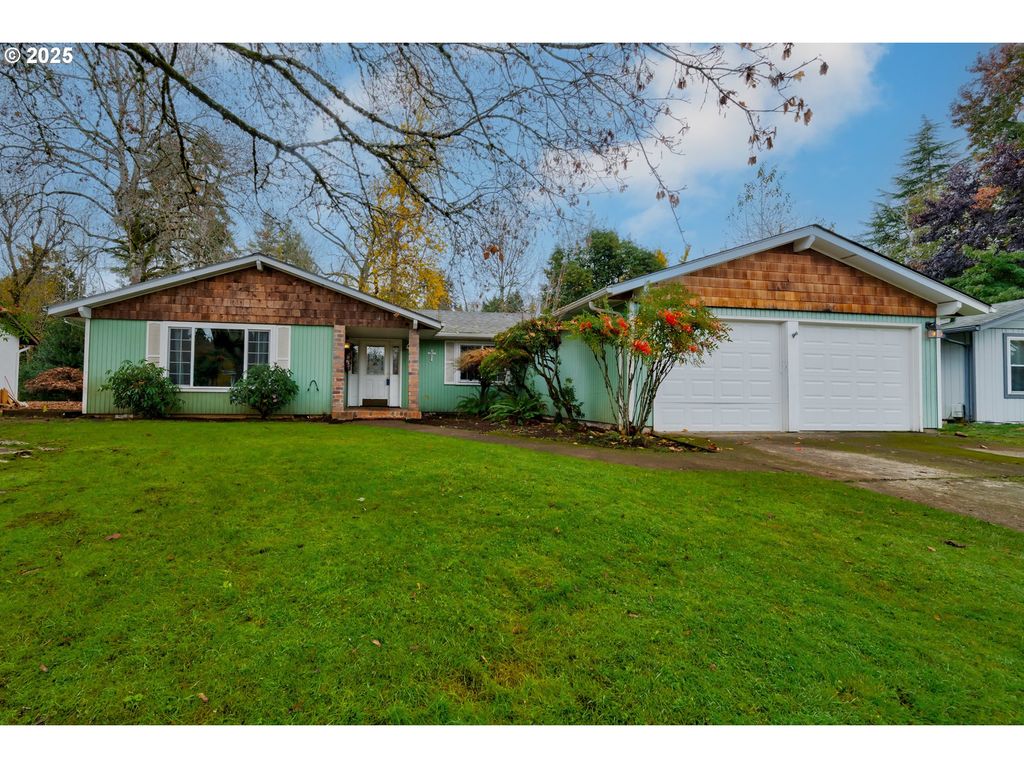 830 IRONWOOD Dr Se, Salem, OR 97306