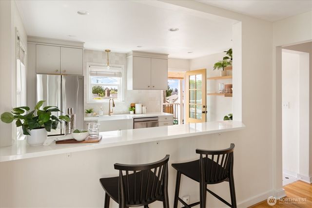8311 19th Avenue NW, Seattle, WA 98117