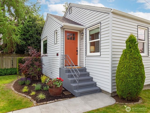 8311 19th Avenue NW, Seattle, WA 98117