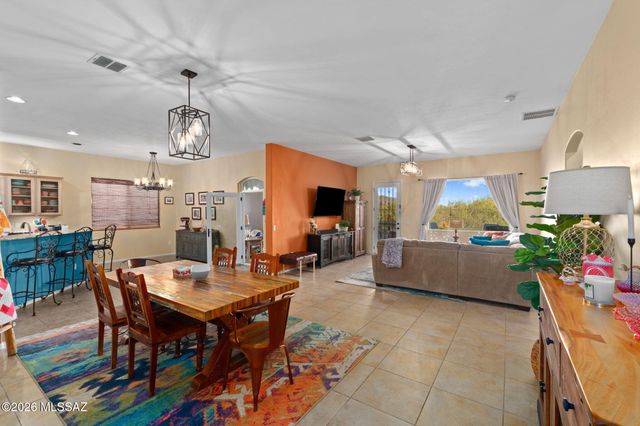 12304 N Lost Shadow Court, Marana, AZ 85658