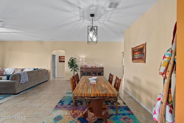 12304 N Lost Shadow Court, Marana, AZ 85658