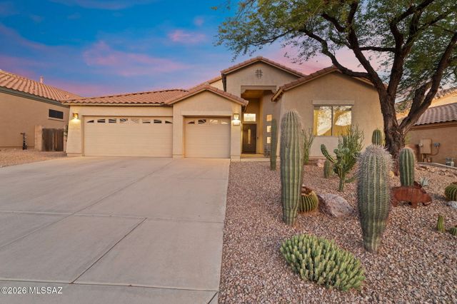 12304 N Lost Shadow Court, Marana, AZ 85658
