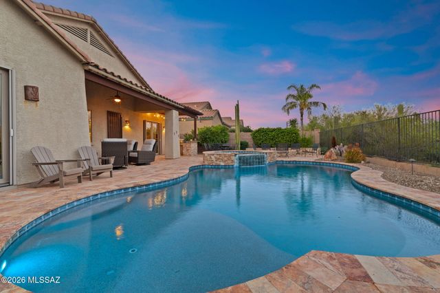 12304 N Lost Shadow Court, Marana, AZ 85658