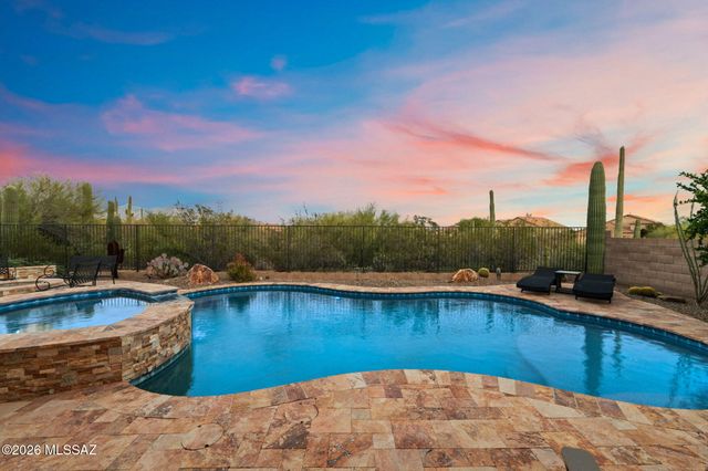 12304 N Lost Shadow Court, Marana, AZ 85658