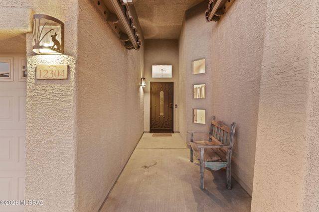 12304 N Lost Shadow Court, Marana, AZ 85658