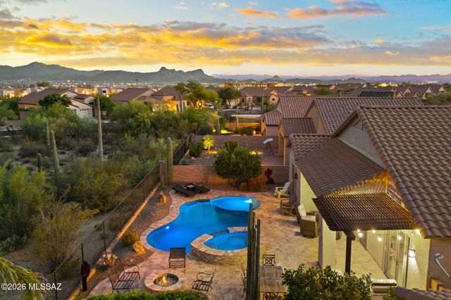 12304 N Lost Shadow Court, Marana, AZ 85658