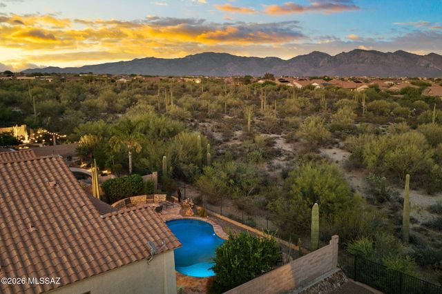 12304 N Lost Shadow Court, Marana, AZ 85658