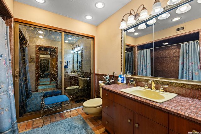 7142 Oakridge, San Antonio, TX 78229
