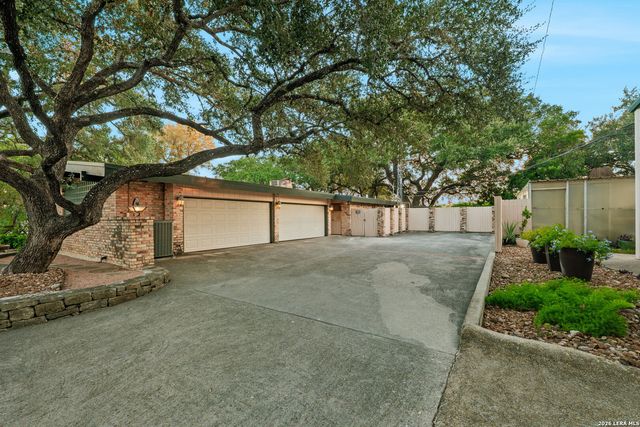 7142 Oakridge, San Antonio, TX 78229