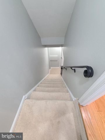 6644 GREEN ASH DR, Springfield, VA 22152