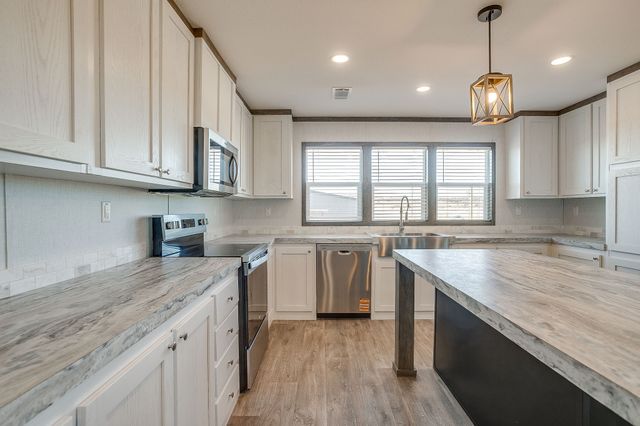 41 Kenzi Drive, Mineral Wells, TX 76067