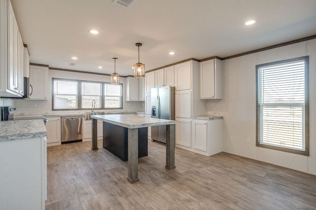 41 Kenzi Drive, Mineral Wells, TX 76067