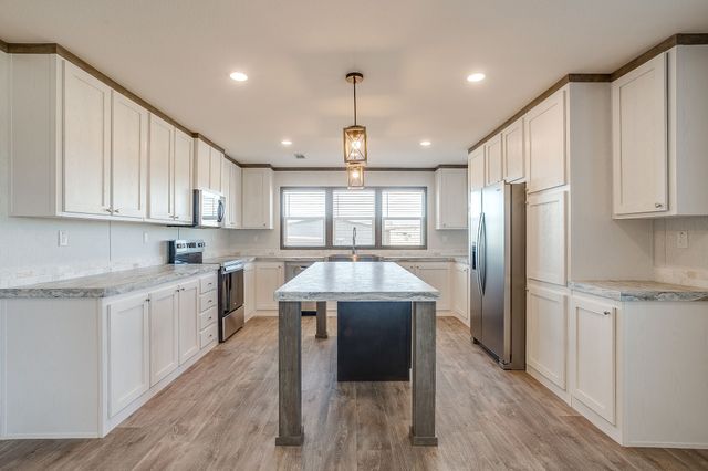 41 Kenzi Drive, Mineral Wells, TX 76067