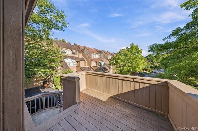 19 John Bean Court, Port Washington, NY 11050