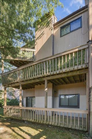 19 John Bean Court, Port Washington, NY 11050