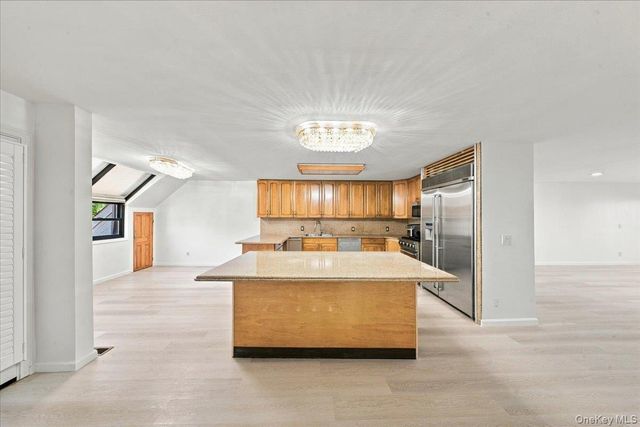 19 John Bean Court, Port Washington, NY 11050