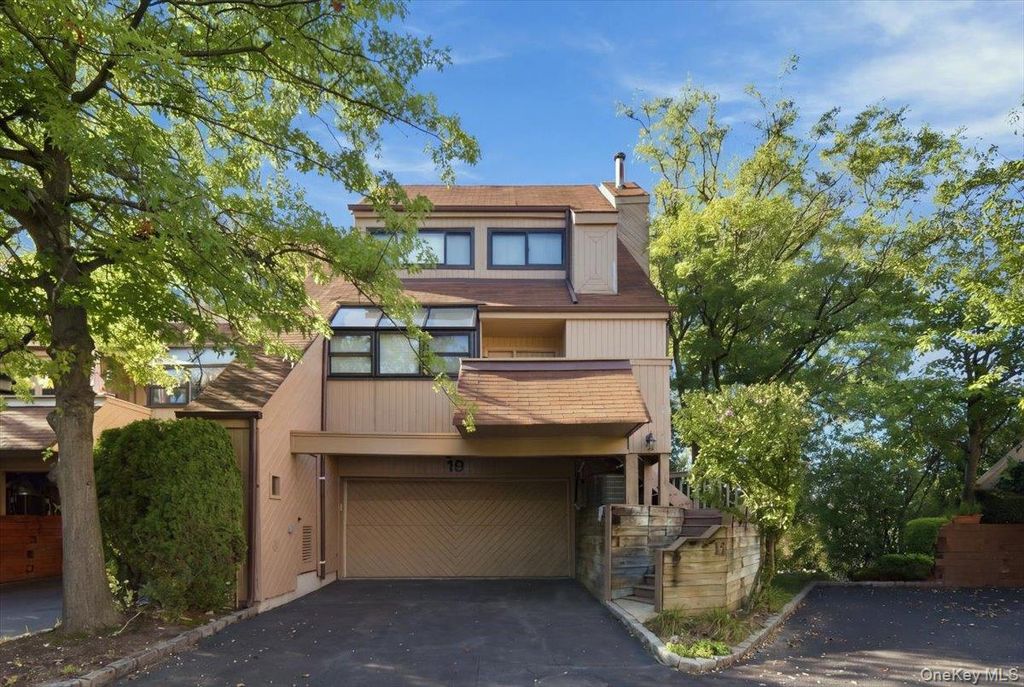 19 John Bean Court, Port Washington, NY 11050 — exterior