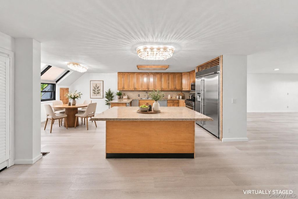19 John Bean Court, Port Washington, NY 11050 — photo 5