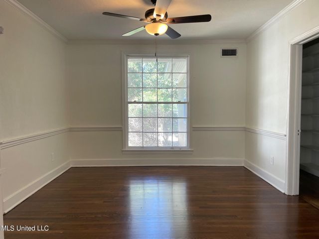 724 Meadowbrook Road, Jackson, MS 39206