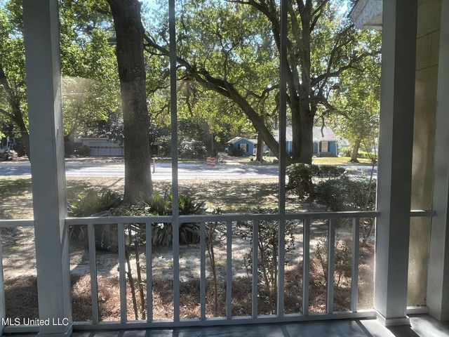 724 Meadowbrook Road, Jackson, MS 39206