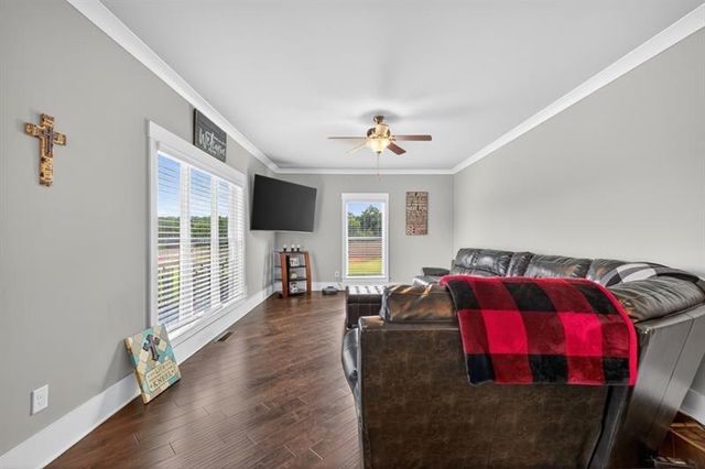 2112 Meadowood Cove, Monroe, GA 30655