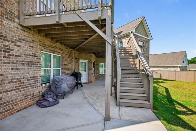 2112 Meadowood Cove, Monroe, GA 30655