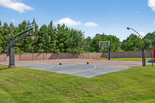 2112 Meadowood Cove, Monroe, GA 30655