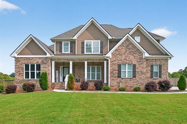 2112 Meadowood Cove, Monroe, GA 30655