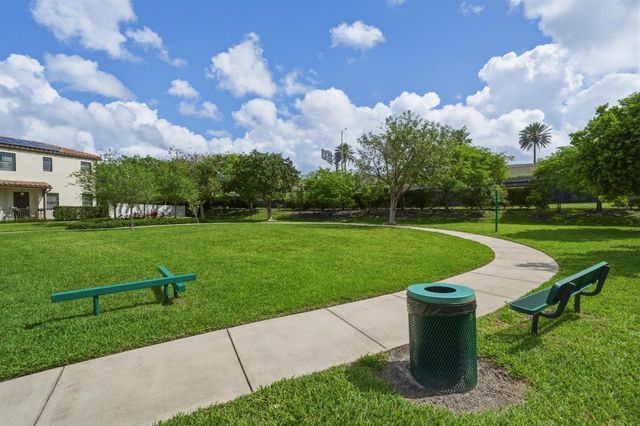 5105 NW 51st Terrace, Tamarac, FL 33319