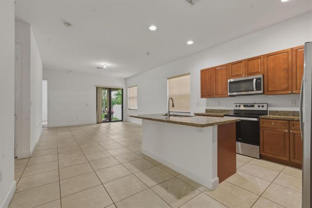 5105 NW 51st Terrace, Tamarac, FL 33319