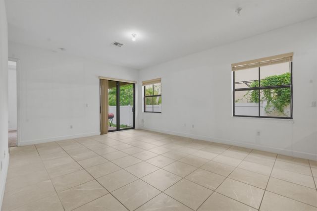 5105 NW 51st Terrace, Tamarac, FL 33319