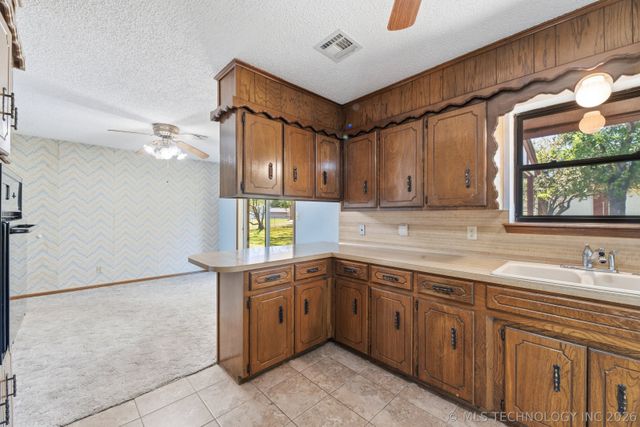 25566 S 4130 Drive, Claremore, OK 74019