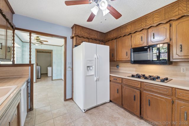 25566 S 4130 Drive, Claremore, OK 74019