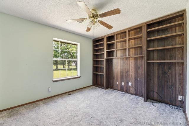 25566 S 4130 Drive, Claremore, OK 74019