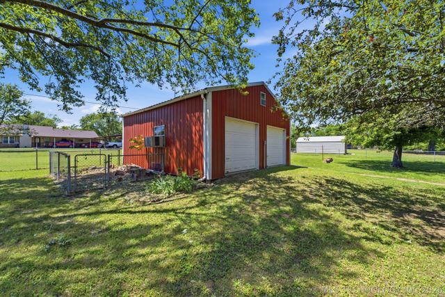 25566 S 4130 Drive, Claremore, OK 74019