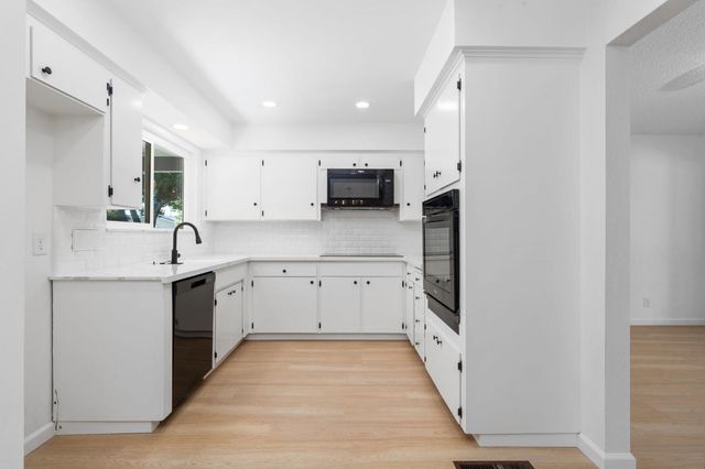 4627 N Ila Avenue, Fresno, CA 93705