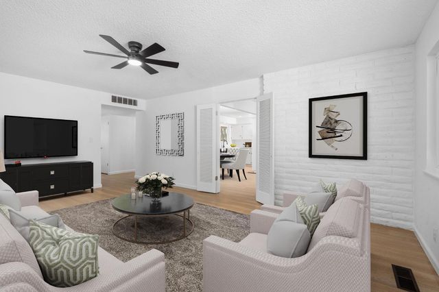 4627 N Ila Avenue, Fresno, CA 93705