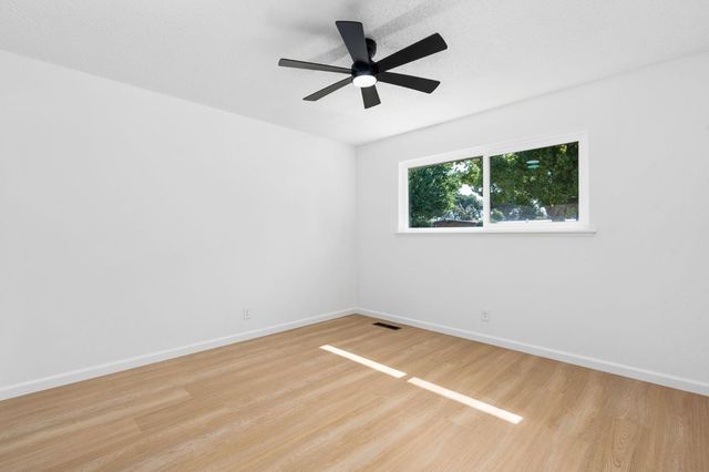 4627 N Ila Avenue, Fresno, CA 93705