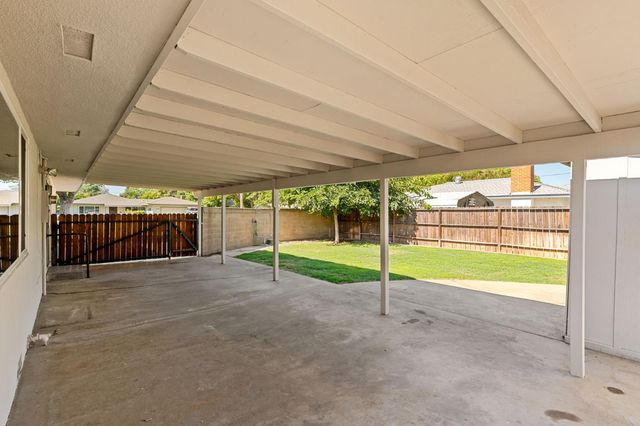 4627 N Ila Avenue, Fresno, CA 93705