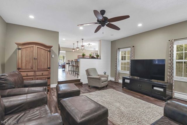 24164 Smith Avenue, Westlake, OH 44145