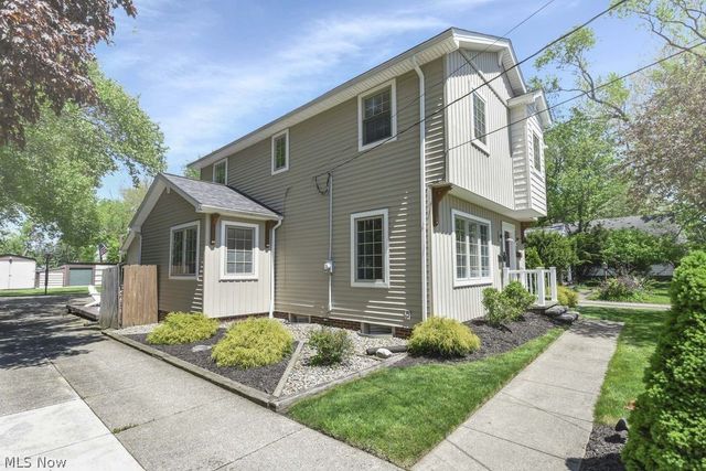 24164 Smith Avenue, Westlake, OH 44145