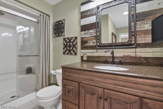 24164 Smith Avenue, Westlake, OH 44145