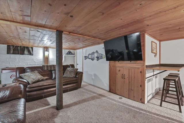24164 Smith Avenue, Westlake, OH 44145