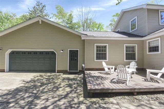 24164 Smith Avenue, Westlake, OH 44145