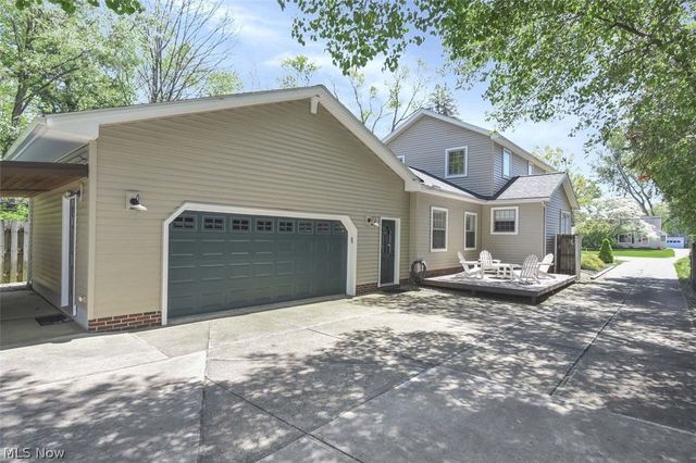 24164 Smith Avenue, Westlake, OH 44145