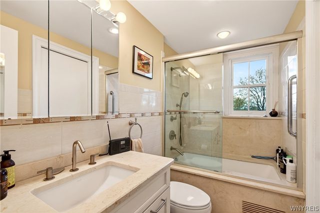 33 Gates Circle 5C, Buffalo, NY 14222
